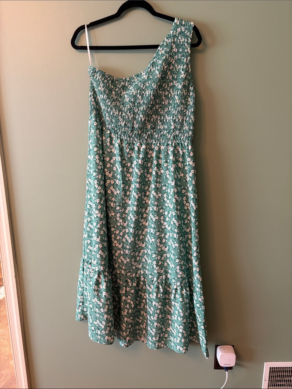 One-Shoulder Green Floral Midi Dress
